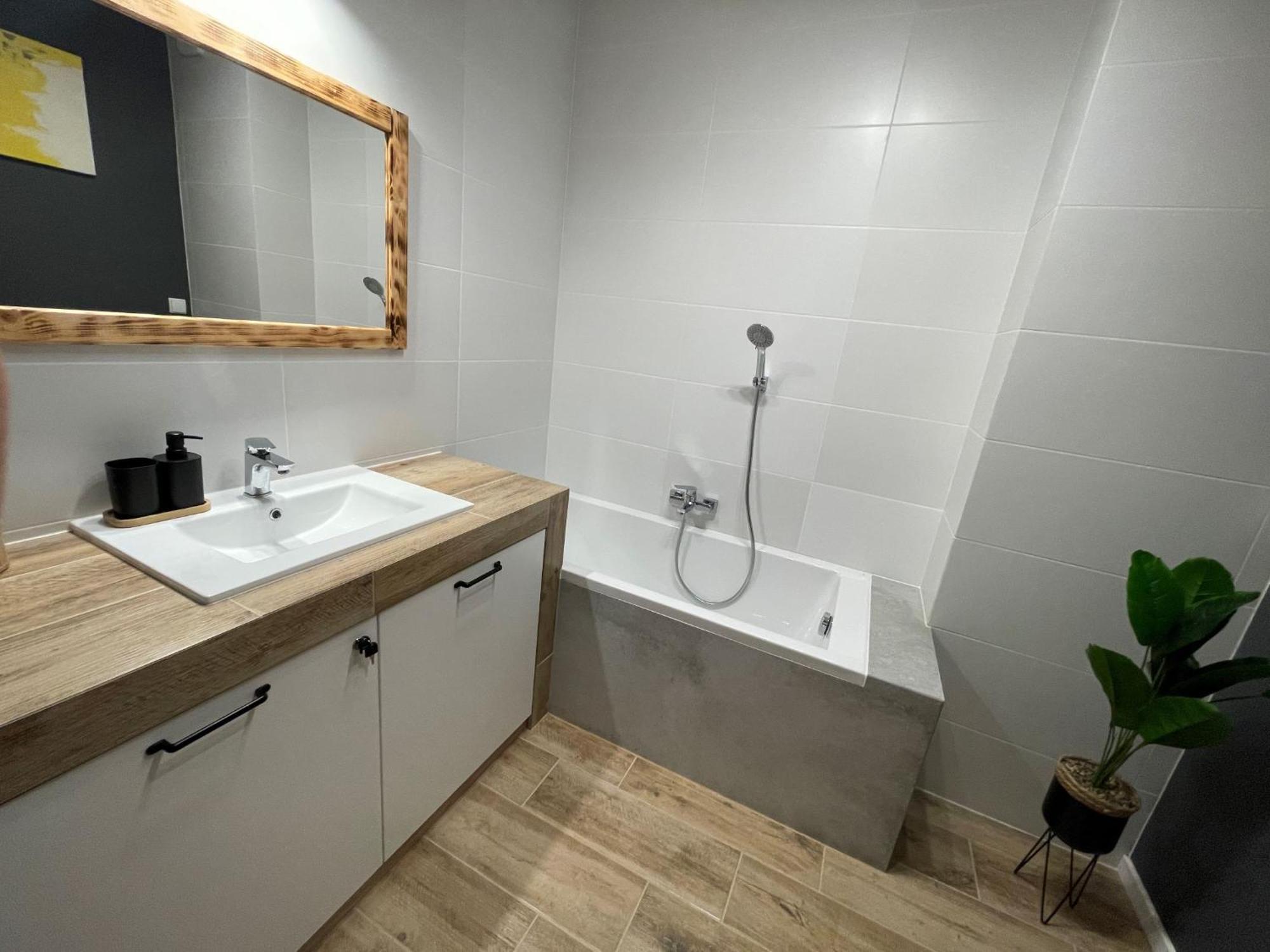 Apartament Park Poezji II Gliwice Exterior photo